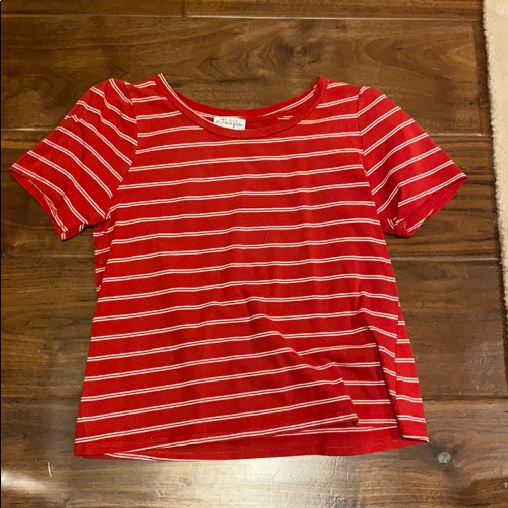Cute red striped shirt!!
